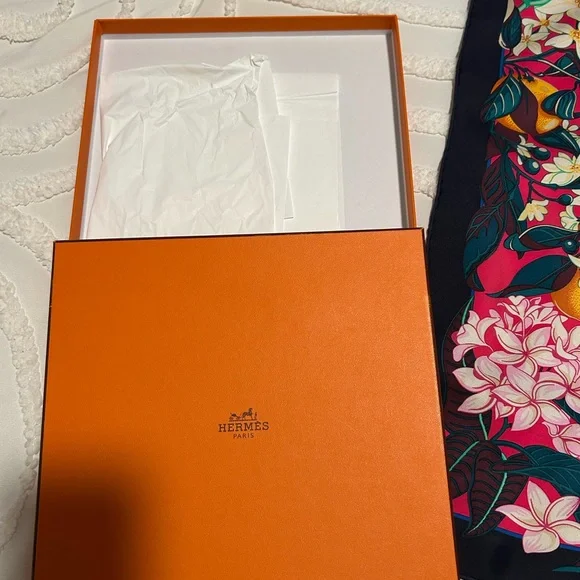 Hermes Scarf Flamingo Party Marine Animal Floral Auth Carre 90 - Picture 5 of 5